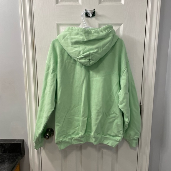Aritzia TNA Extra Fleece Cozy BF Zip Up - Picture 2 of 3